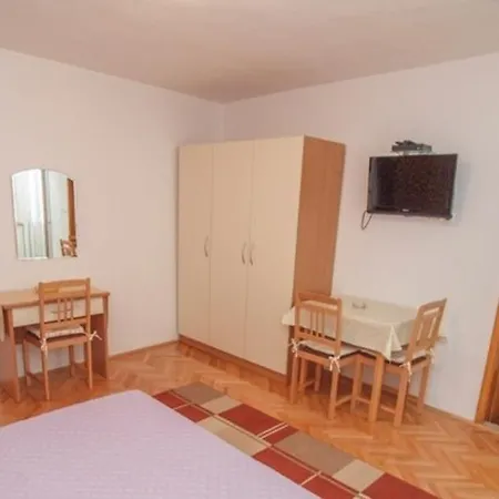 Appartamento By The Sea Tucepi, Makarska - 13955 Tučepi